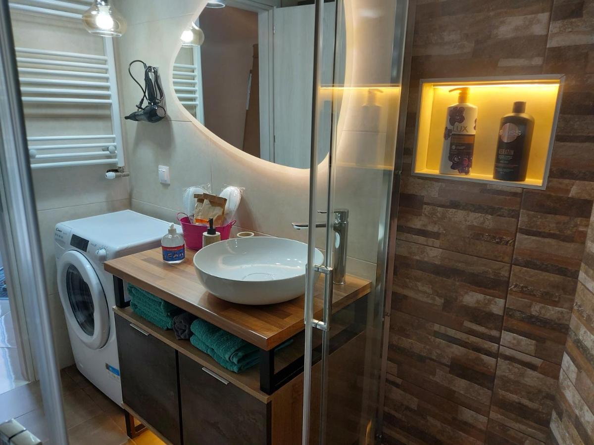 דירות וולוס Lefis House מראה חיצוני תמונה